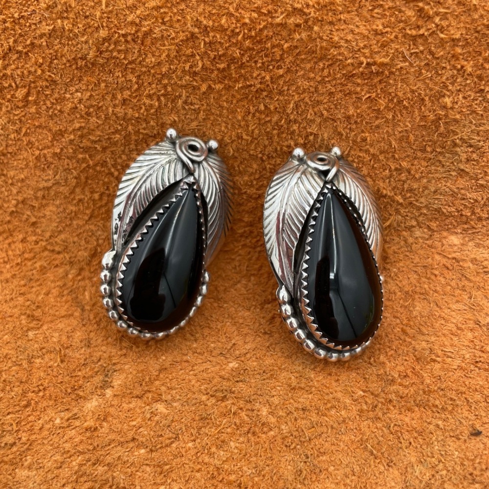 Native American Navajo Sterling Silver Black Onyx Feather Clip On Earrings